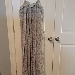 Floral Sleeveless Maxi Dress